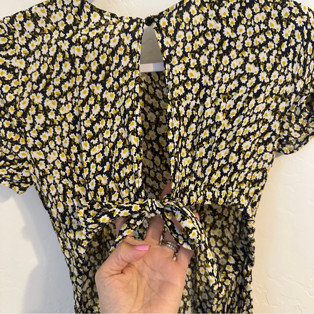 RVCA Black Floral Short Sleeve Backless Midi Dress Size XS - Picture 6 of 7